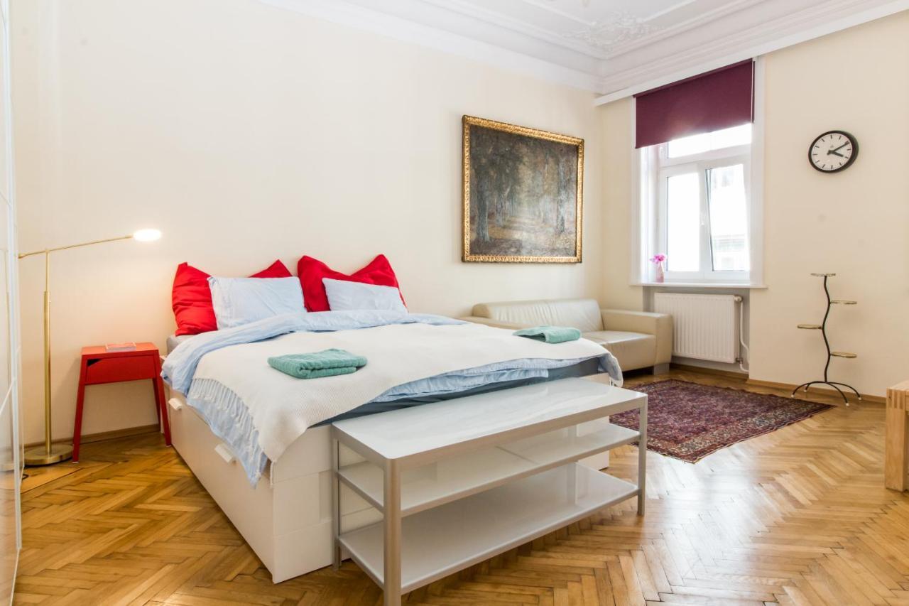 Beautiful Viennese Apartment Εξωτερικό φωτογραφία